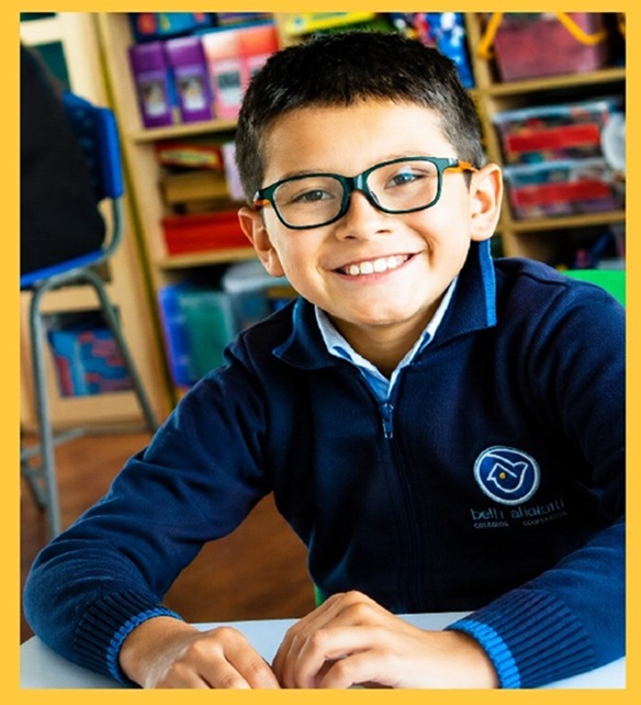 Imagen placeholder de estudiante del colegio